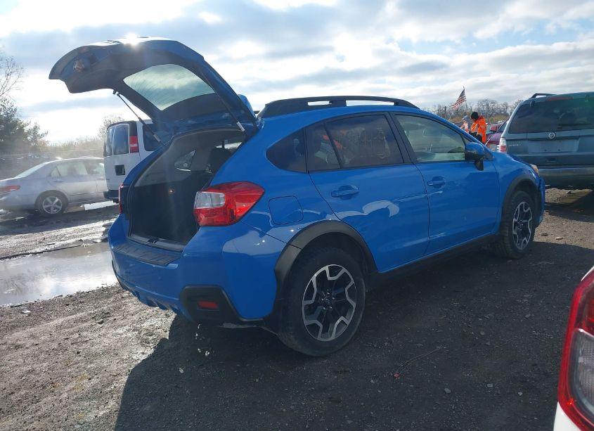 Photo 4 of 2017 Subaru Crosstrek 2.0I LIMITED (VIN JF2GPANC2HH252575)