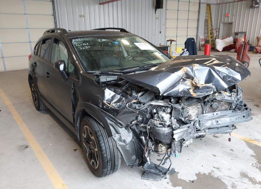 2017 Subaru Crosstrek 2.0I LIMITED (VIN JF2GPANC3HH232237) main photo