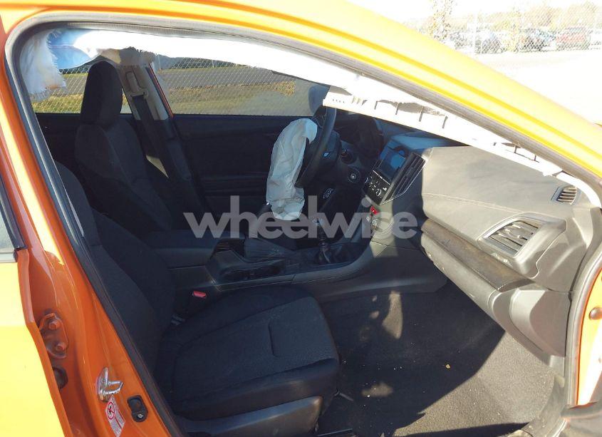 Photo 5 of 2019 Subaru Crosstrek 2.0I (VIN JF2GTAAC0KG222442)