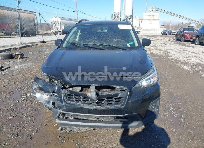 Photo 12 of 2018 Subaru Crosstrek 2.0I (VIN JF2GTAAC1JH208185)