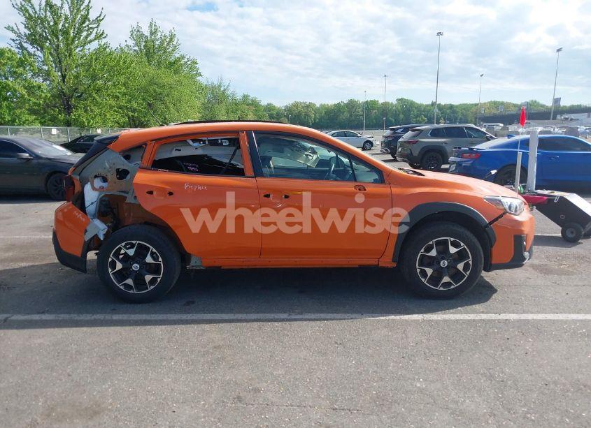 Photo 13 of 2018 Subaru Crosstrek 2.0I (VIN JF2GTAAC3JG239279)