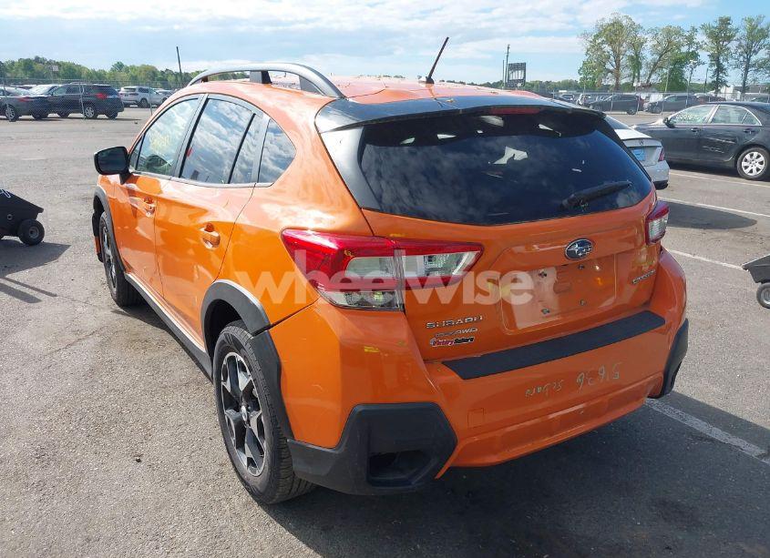 Photo 3 of 2018 Subaru Crosstrek 2.0I (VIN JF2GTAAC3JG239279)