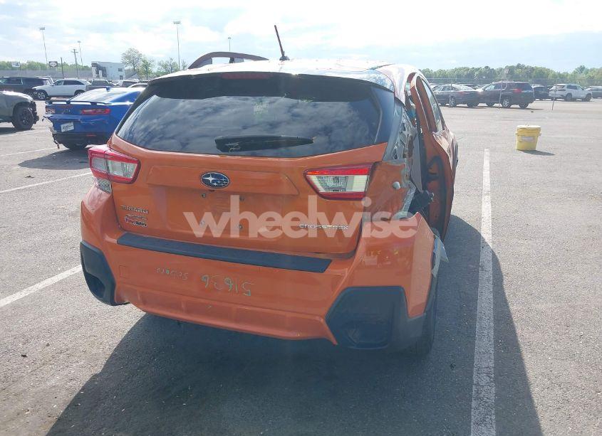 Photo 4 of 2018 Subaru Crosstrek 2.0I (VIN JF2GTAAC3JG239279)