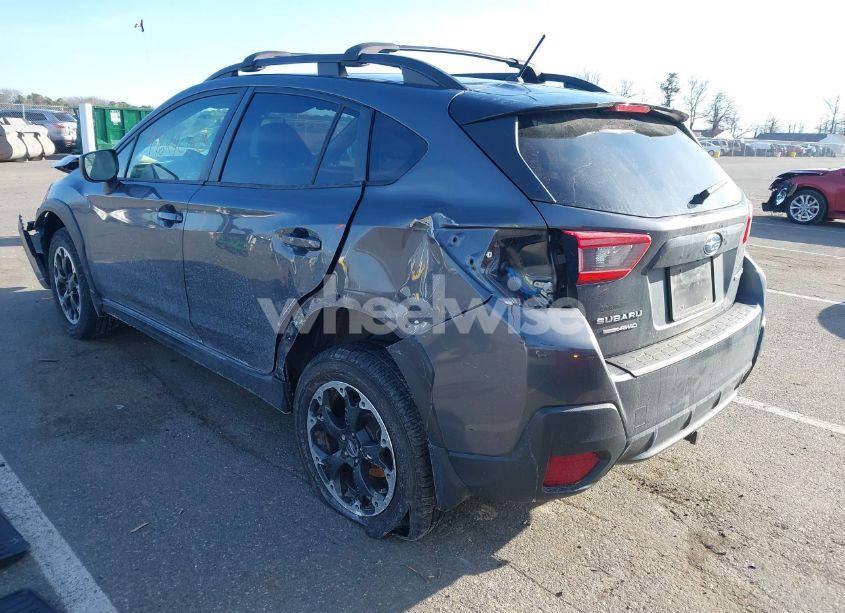 Photo 3 of 2021 Subaru Crosstrek (VIN JF2GTAAC3MG361435)