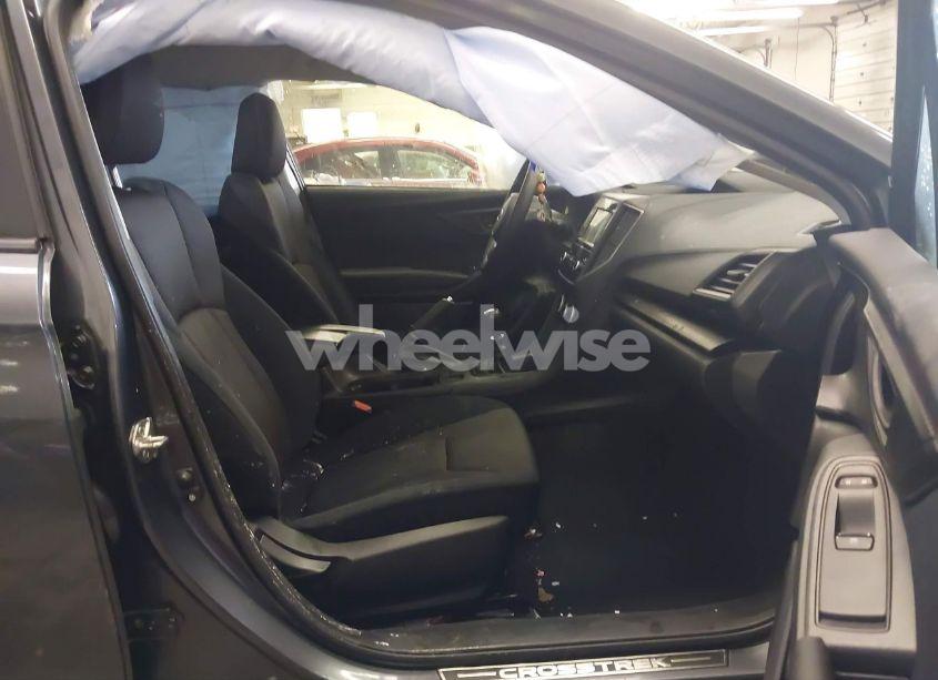 Photo 5 of 2021 Subaru Crosstrek (VIN JF2GTAAC4M9266905)