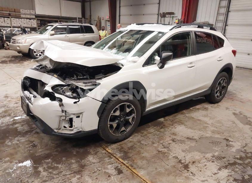 Photo 2 of 2019 Subaru Crosstrek 2.0I (VIN JF2GTAAC9KH332402)