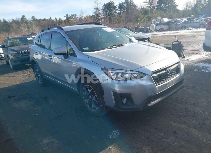 2018 Subaru Crosstrek 2.0I PREMIUM (VIN JF2GTABC1J8202448) main photo