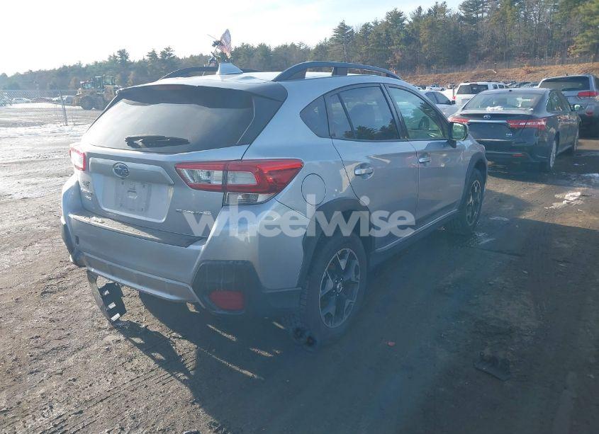 Photo 4 of 2018 Subaru Crosstrek 2.0I PREMIUM (VIN JF2GTABC1J8202448)