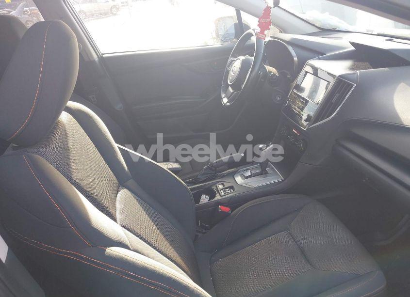 Photo 5 of 2018 Subaru Crosstrek 2.0I PREMIUM (VIN JF2GTABC1J8202448)