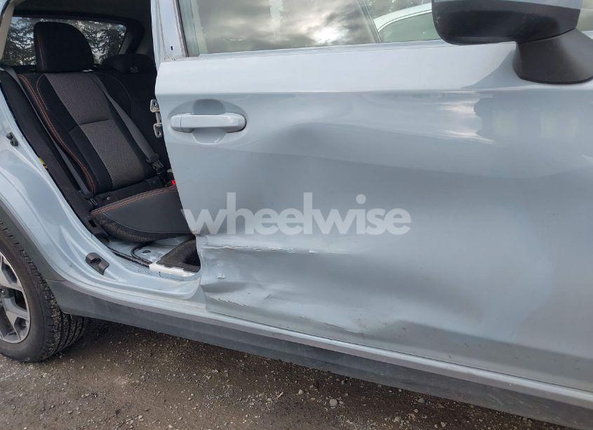 Photo 6 of 2018 Subaru Crosstrek 2.0I PREMIUM (VIN JF2GTABC1JH311475)