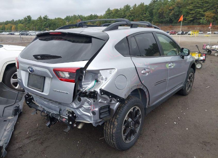 Photo 4 of 2022 Subaru Crosstrek (VIN JF2GTABC1N8250537)