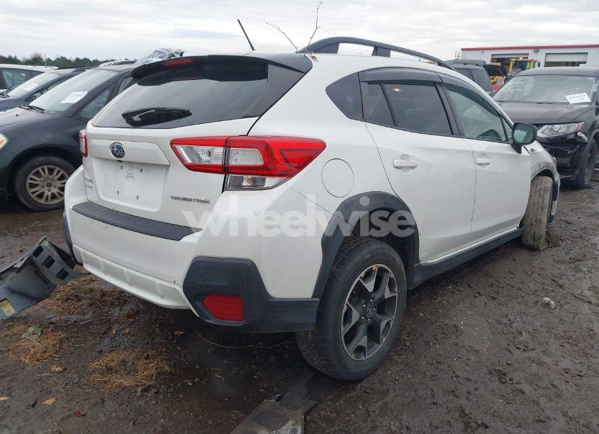 Photo 4 of 2019 Subaru Crosstrek 2.0I (VIN JF2GTABC3KH381772)