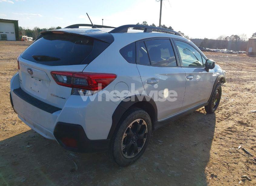 Photo 4 of 2021 Subaru Crosstrek (VIN JF2GTABC3MH354204)