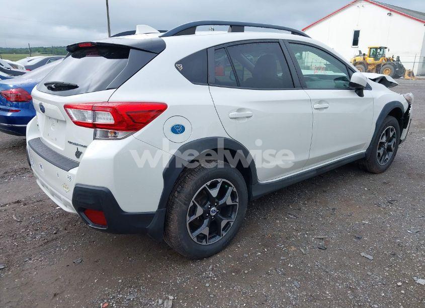 Photo 4 of 2018 Subaru Crosstrek 2.0I PREMIUM (VIN JF2GTABC4JH330764)