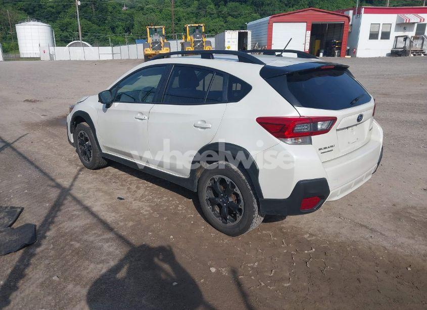 Photo 3 of 2022 Subaru Crosstrek (VIN JF2GTABC4N8250337)
