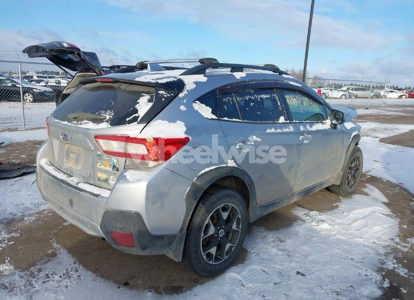 Photo 4 of 2018 Subaru Crosstrek 2.0I PREMIUM (VIN JF2GTABC5J8348657)