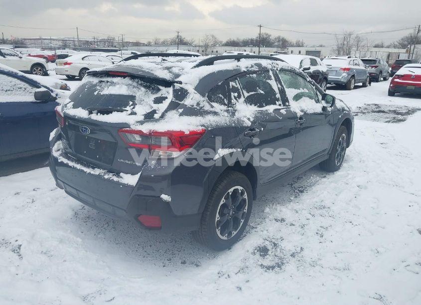 Photo 4 of 2022 Subaru Crosstrek (VIN JF2GTABC5NH278471)
