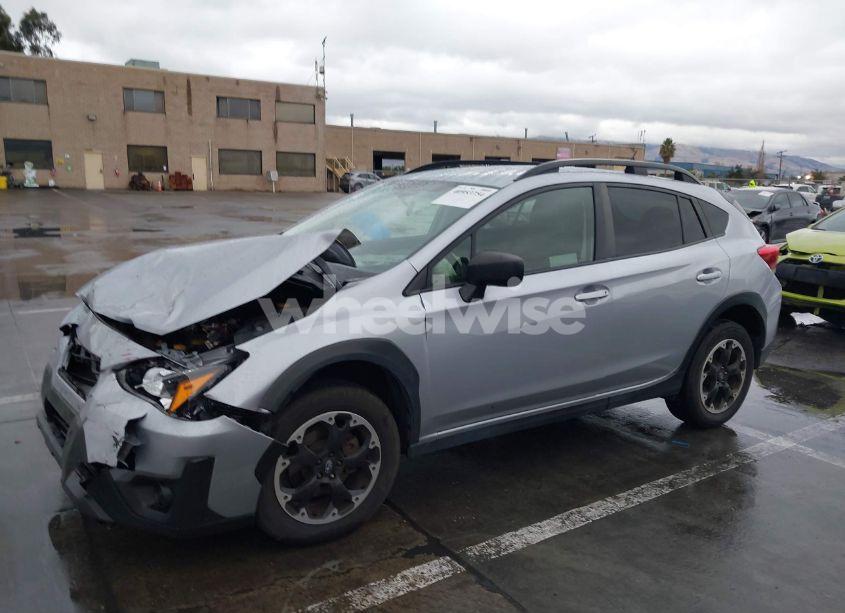 Photo 2 of 2021 Subaru Crosstrek (VIN JF2GTABCXM8377639)