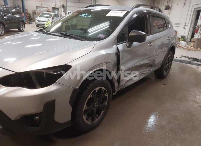 Photo 6 of 2022 Subaru Crosstrek (VIN JF2GTABCXN8258250)