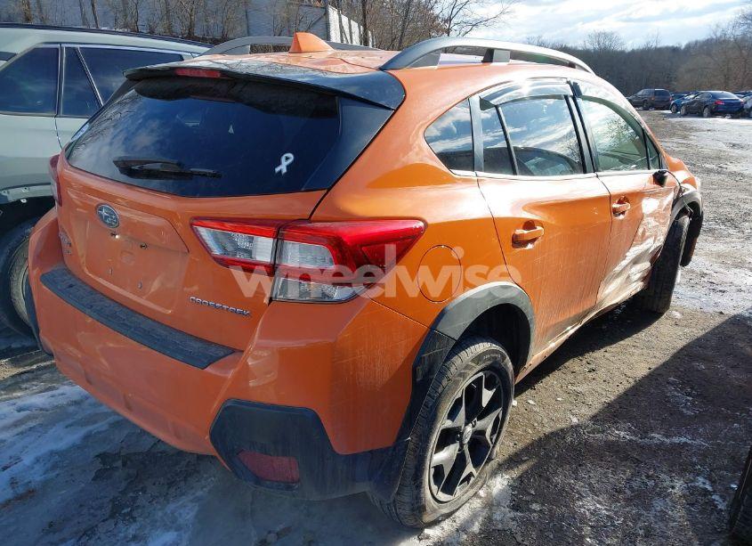 Photo 4 of 2018 Subaru Crosstrek 2.0I PREMIUM (VIN JF2GTACC0JH213102)