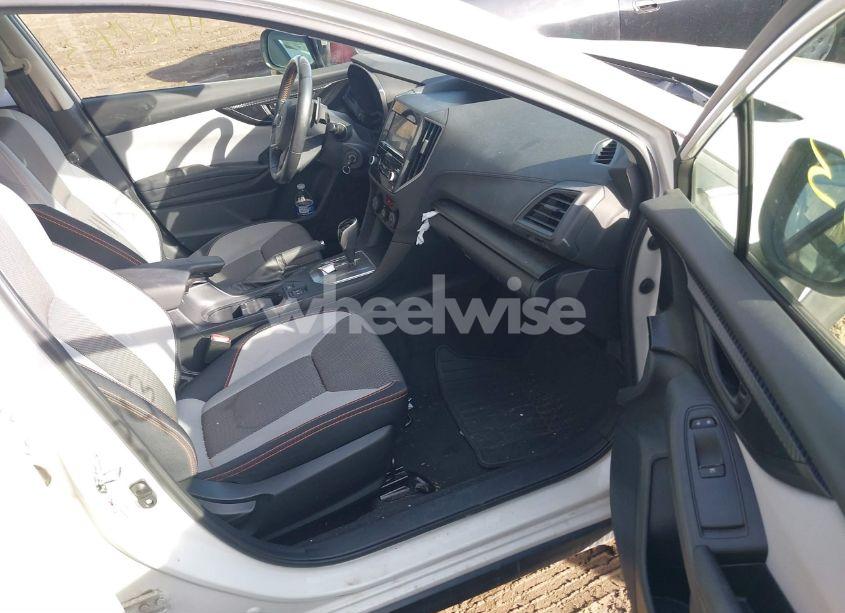 Photo 5 of 2018 Subaru Crosstrek 2.0I PREMIUM (VIN JF2GTACC0JH241630)