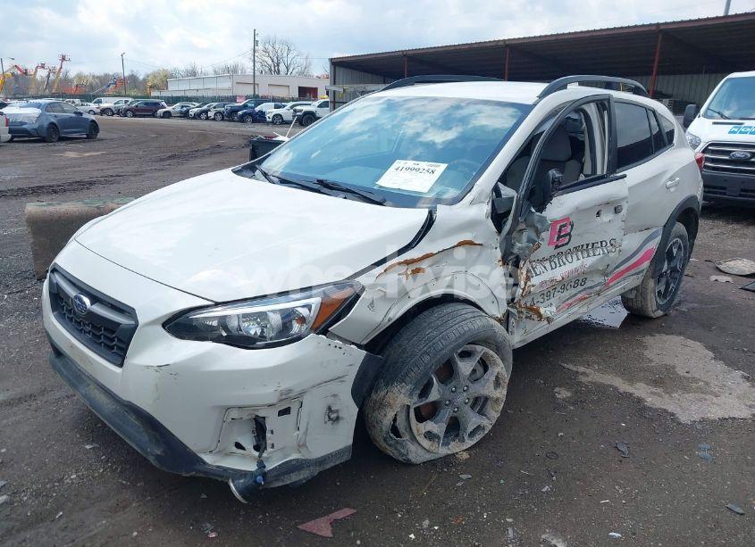 Photo 2 of 2019 Subaru Crosstrek 2.0I PREMIUM (VIN JF2GTACC2K8211627)