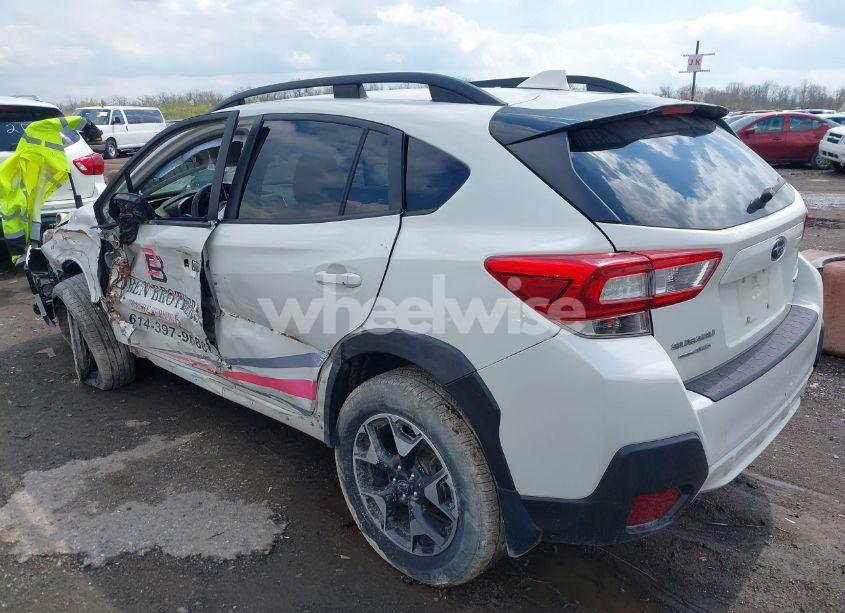 Photo 3 of 2019 Subaru Crosstrek 2.0I PREMIUM (VIN JF2GTACC2K8211627)