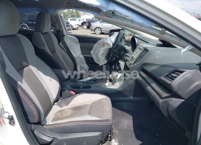 Photo 5 of 2019 Subaru Crosstrek 2.0I PREMIUM (VIN JF2GTACC2K8211627)