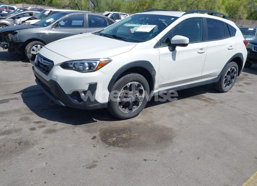 Photo 2 of 2021 Subaru Crosstrek PREMIUM (VIN JF2GTACC2M9278791)