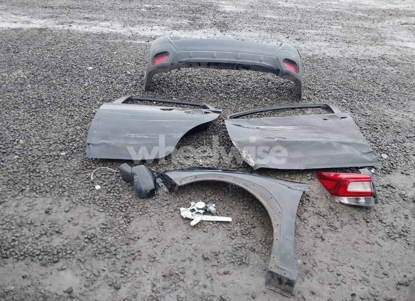 Photo 12 of 2019 Subaru Crosstrek 2.0I PREMIUM (VIN JF2GTACC3K8250369)