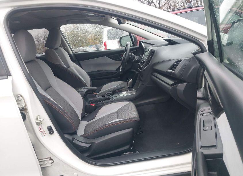 Photo 5 of 2018 Subaru Crosstrek 2.0I PREMIUM (VIN JF2GTACC4J8331248)