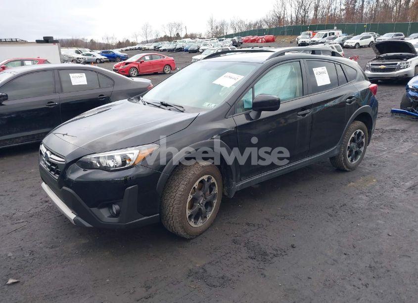 Photo 2 of 2021 Subaru Crosstrek PREMIUM (VIN JF2GTACC4MG376104)