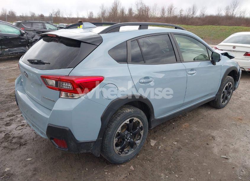 Photo 4 of 2022 Subaru Crosstrek PREMIUM (VIN JF2GTACC4NG279633)