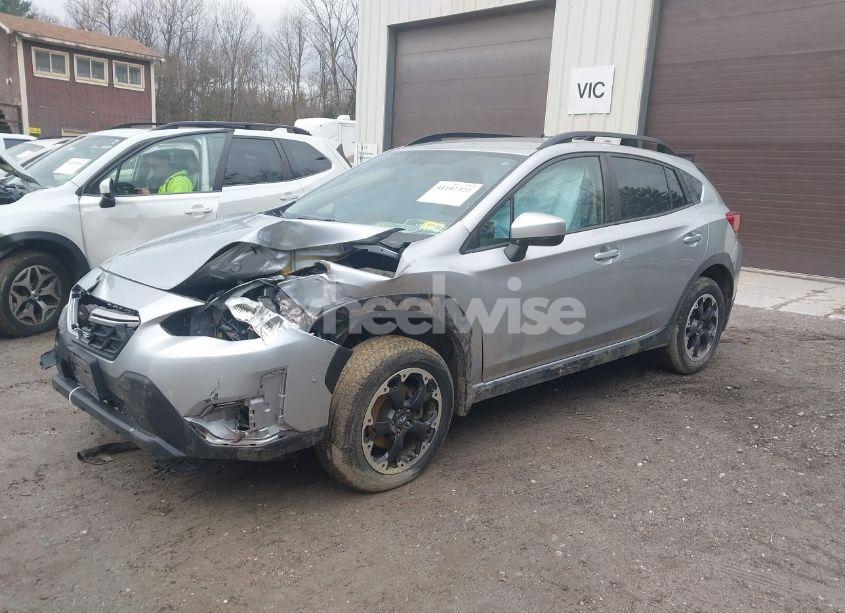 Photo 2 of 2021 Subaru Crosstrek PREMIUM (VIN JF2GTACC5MG364110)