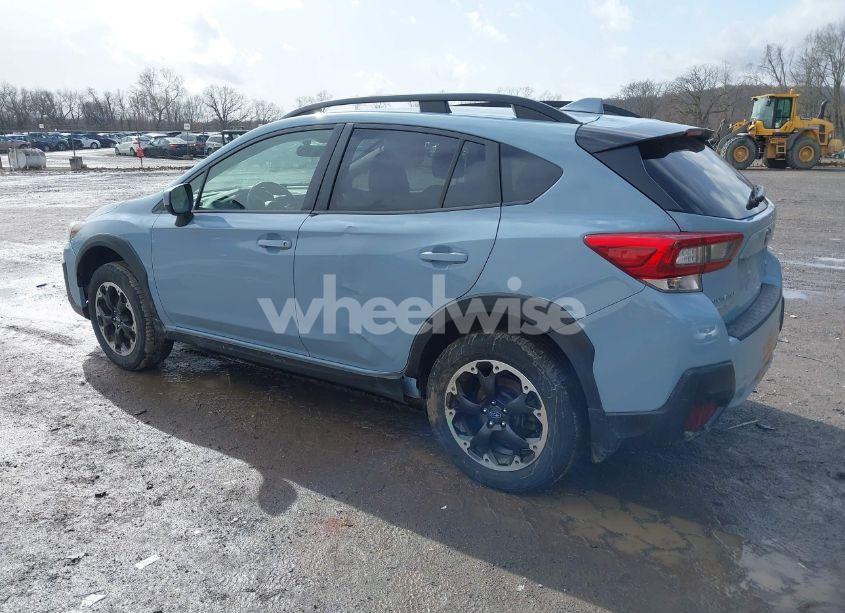 Photo 3 of 2023 Subaru Crosstrek PREMIUM (VIN JF2GTACC5P9274125)