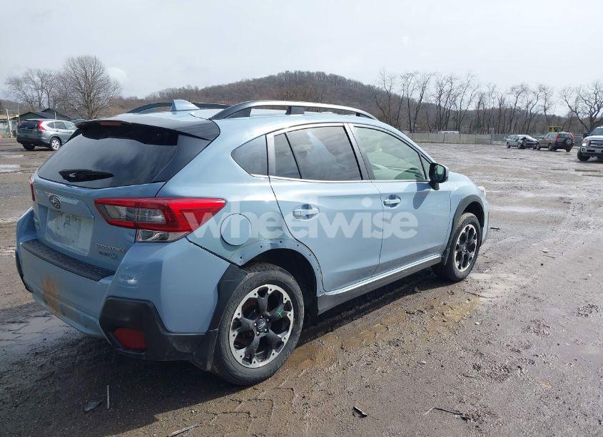Photo 4 of 2023 Subaru Crosstrek PREMIUM (VIN JF2GTACC5P9274125)
