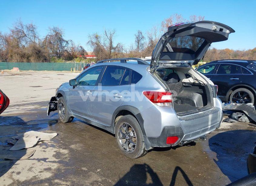 Photo 3 of 2018 Subaru Crosstrek 2.0I PREMIUM (VIN JF2GTACC6JH314354)