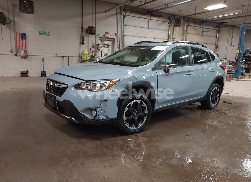 Photo 2 of 2022 Subaru Crosstrek PREMIUM (VIN JF2GTACC7N9221567)