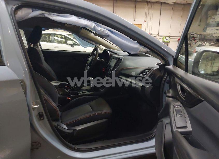 Photo 5 of 2022 Subaru Crosstrek PREMIUM (VIN JF2GTACC7N9221567)