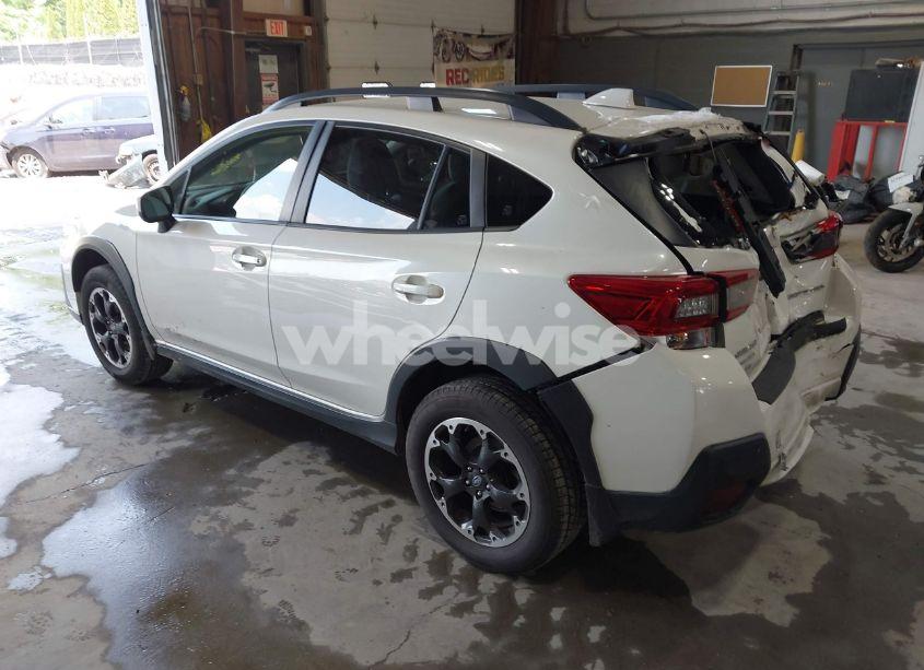Photo 3 of 2021 Subaru Crosstrek PREMIUM (VIN JF2GTACC8MG244687)