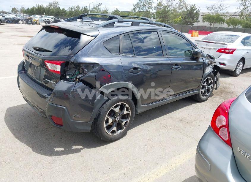 Photo 4 of 2018 Subaru Crosstrek 2.0I PREMIUM (VIN JF2GTACC9JH215303)