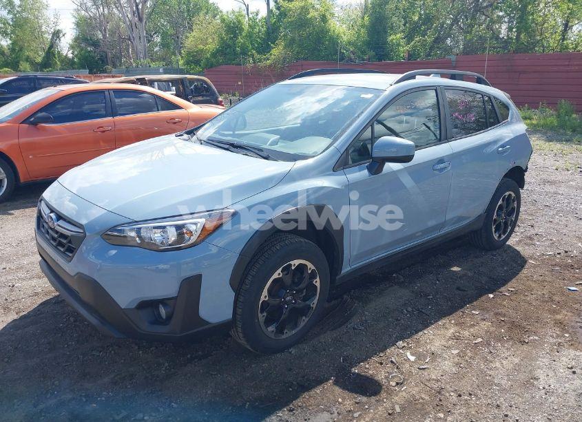 Photo 2 of 2021 Subaru Crosstrek PREMIUM (VIN JF2GTACCXMG667612)