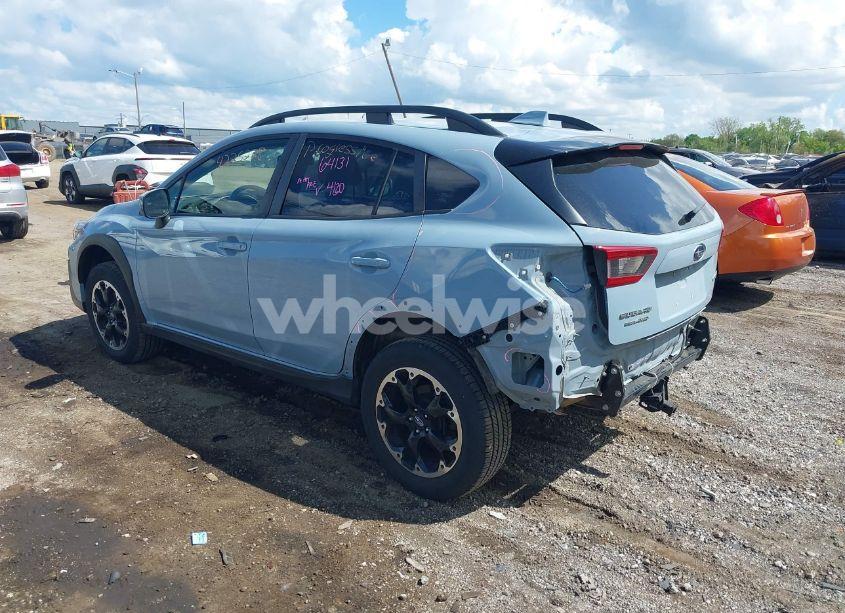 Photo 3 of 2021 Subaru Crosstrek PREMIUM (VIN JF2GTACCXMG667612)