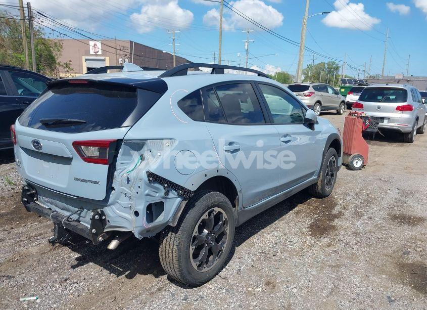 Photo 4 of 2021 Subaru Crosstrek PREMIUM (VIN JF2GTACCXMG667612)