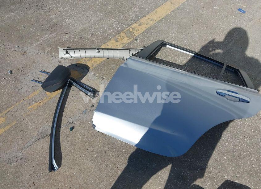 Photo 12 of 2018 Subaru Crosstrek 2.0I PREMIUM (VIN JF2GTADC1J8341413)