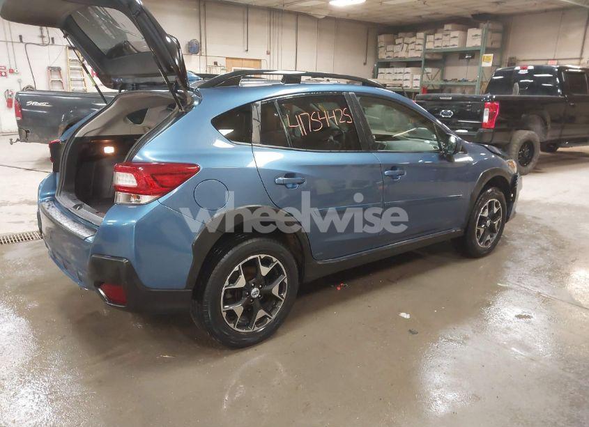 Photo 4 of 2018 Subaru Crosstrek 2.0I PREMIUM (VIN JF2GTADC3J8344345)