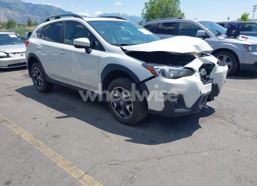 2018 Subaru Crosstrek 2.0I PREMIUM (VIN JF2GTADC4J8335945) main photo