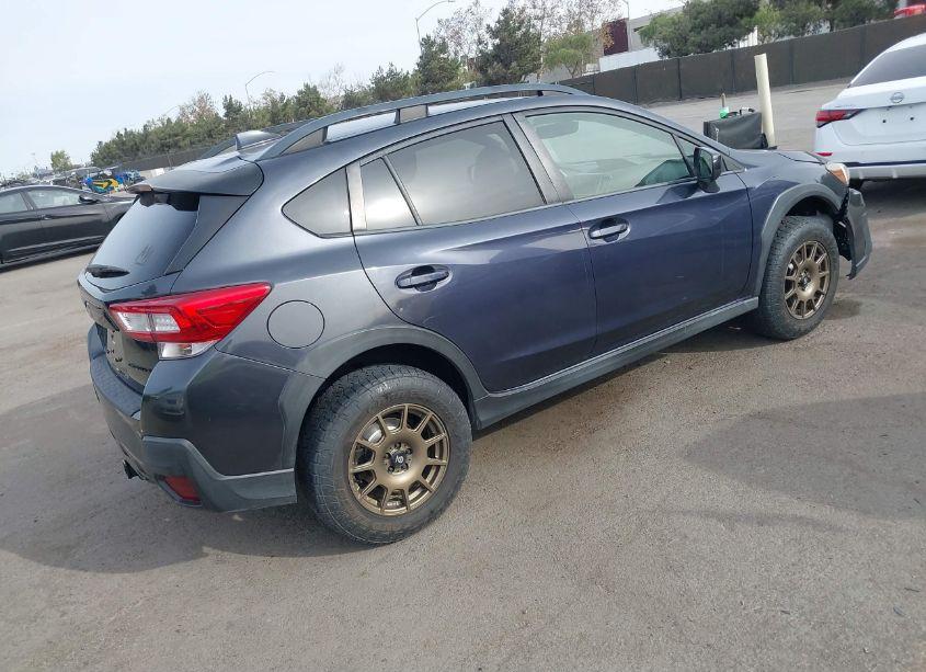 Photo 4 of 2018 Subaru Crosstrek 2.0I PREMIUM (VIN JF2GTADC6JH289583)
