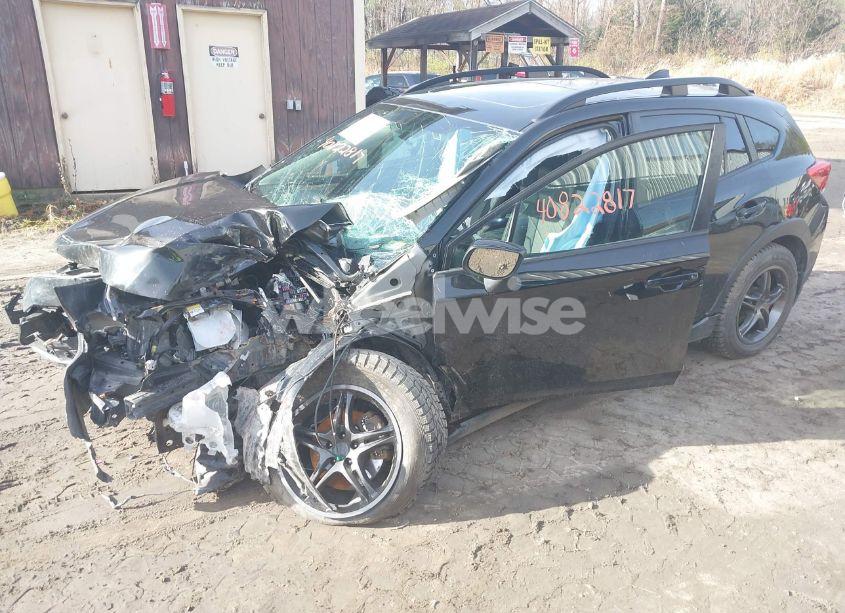 Photo 2 of 2021 Subaru Crosstrek PREMIUM (VIN JF2GTAEC1MH242917)