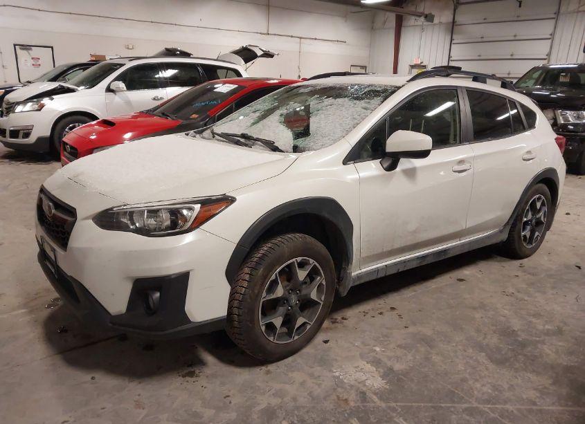 Photo 2 of 2020 Subaru Crosstrek PREMIUM (VIN JF2GTAEC2LH233268)